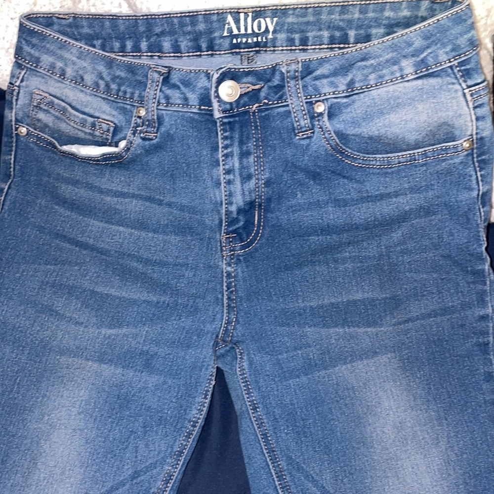 Jeans - Picture 2 of 2
